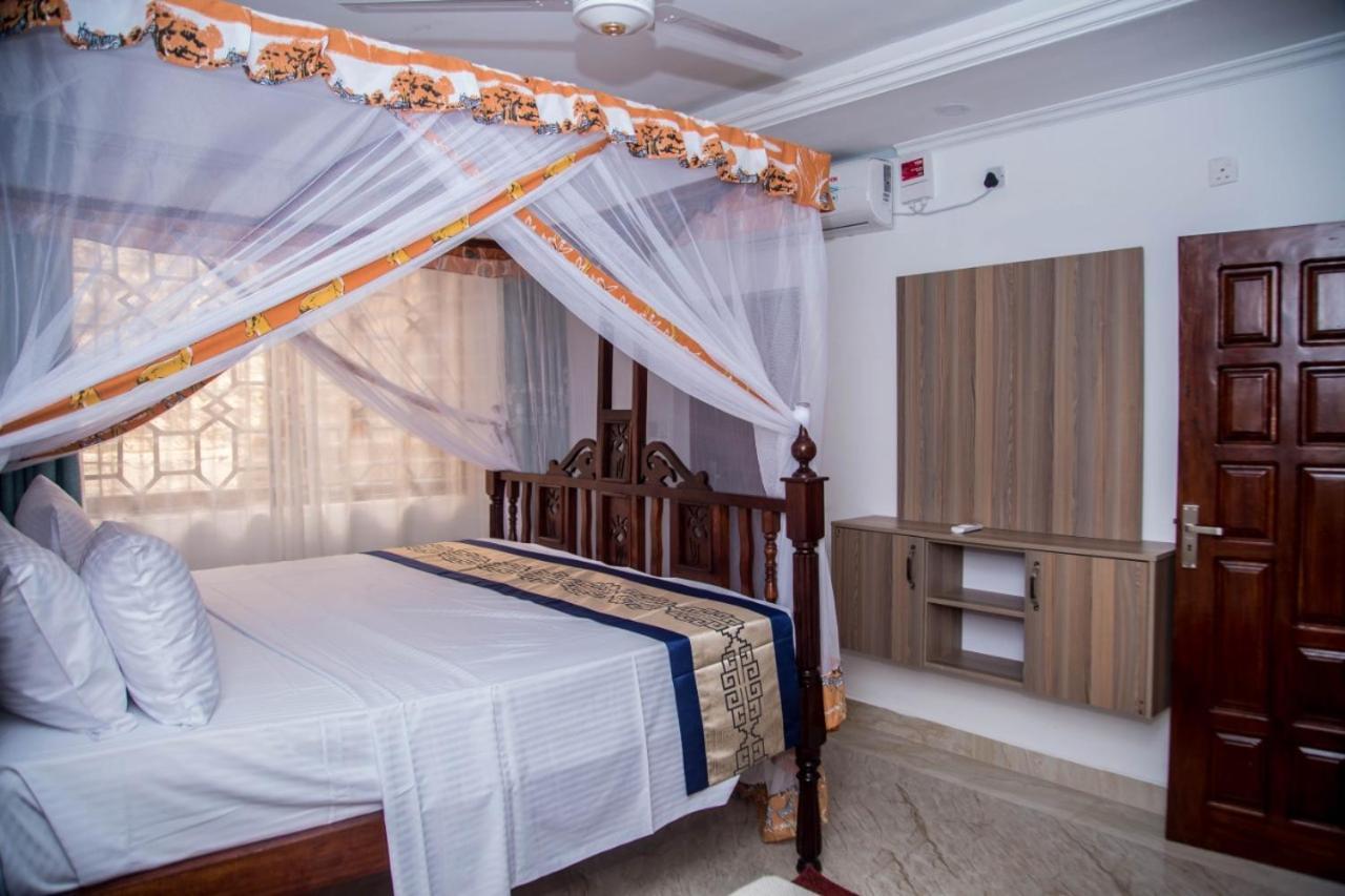 The Festival Fully Furnished Apartments Mombasa Exterior foto